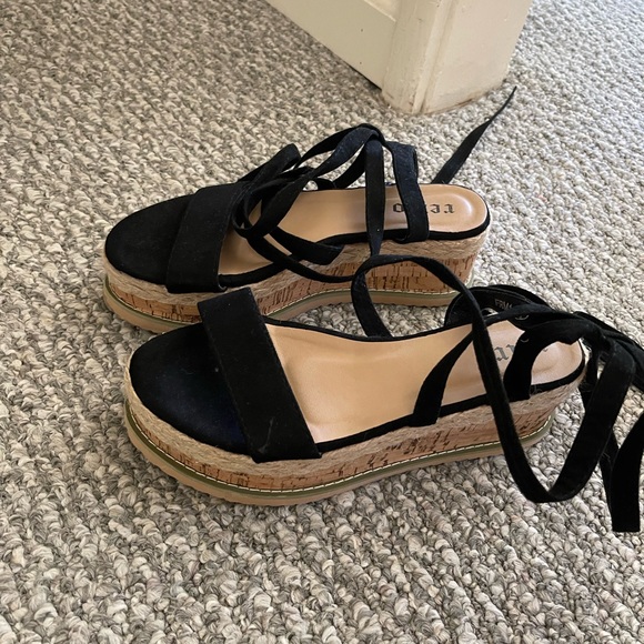 RETRO CASUAL BEACH CLUB SANDALS - Picture 2 of 3